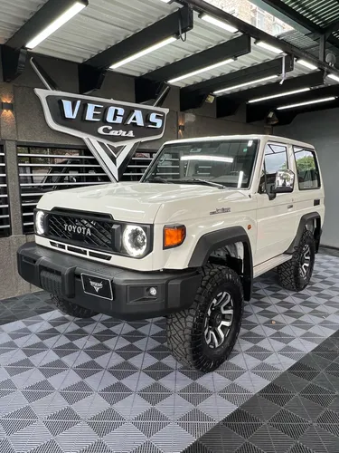 Toyota Land Cruiser GRJ 71 2024 Blanco Barquisimeto