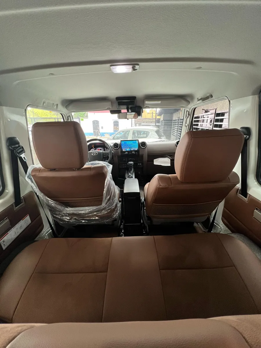 Toyota Land Cruiser GRJ 71 2024 Blanco Barquisimeto