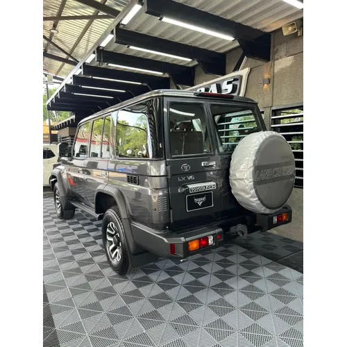 Toyota Land Cruiser 2025 Gris Barquisimeto