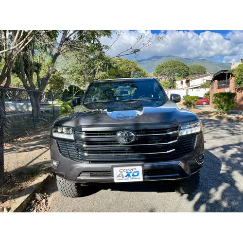 Toyota Land Cruiser GXR 2022 Gris Caracas