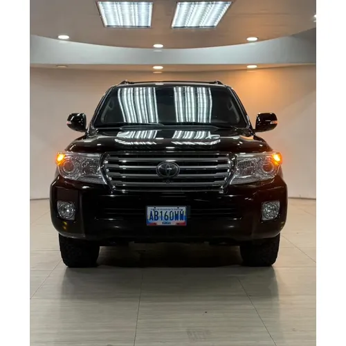 Toyota Land Cruiser 200 GX.R 2015 Negro Caracas