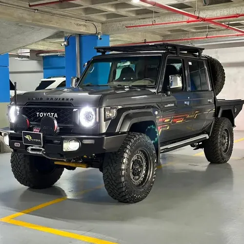 Toyota Land Cruiser 2019 Gris Caracas