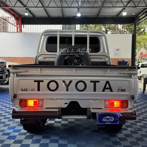Toyota Land Cruiser Hembrita LX 2025 Gris Caracas