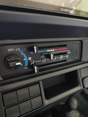 Toyota Land Cruiser 79 Hembrita LX 2026 Beige Caracas