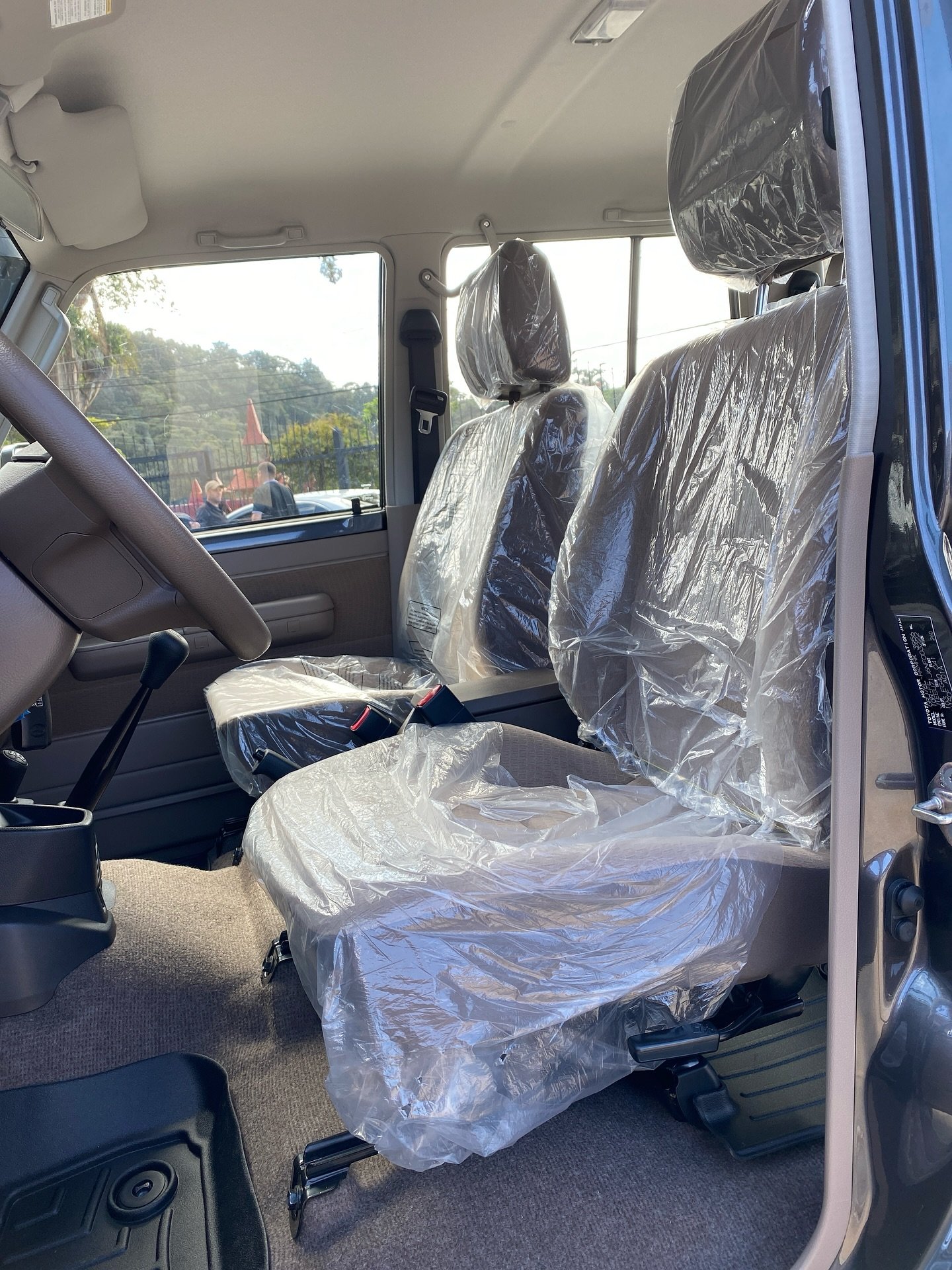 Toyota Land Cruiser LC76 2022 Negra