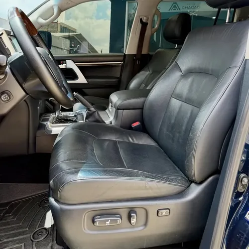 Toyota Land Cruiser 200 VX 2020 Azul Caracas