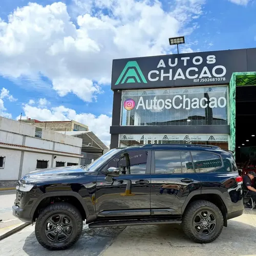 Toyota Land Cruiser 300 GR 2024 Negro Caracas