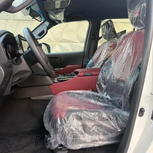 Toyota Land Cruiser 300 GR 2025 Blanco Caracas