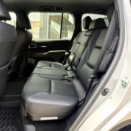 Toyota Land Cruiser 300 VX 2024 Plateado Caracas
