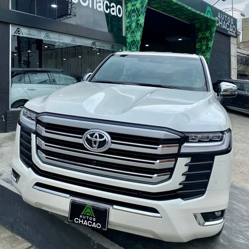 Toyota Land Cruiser 300 VX 2025 Blanco Caracas