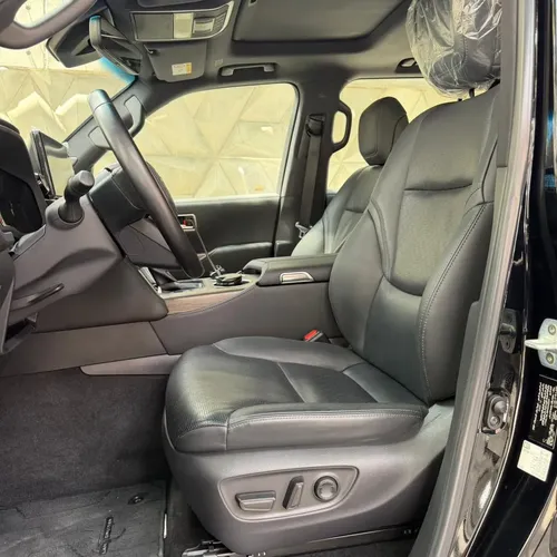 Toyota Land Cruiser 300 VX.R 2024 Negro Caracas