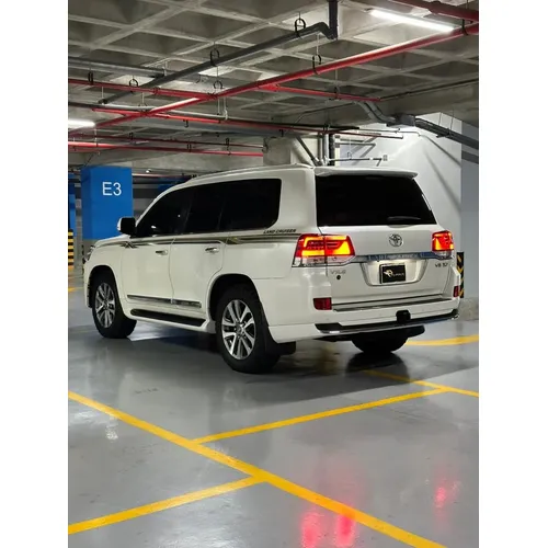 Toyota Land Cruiser 200 2020 Blanco Caracas