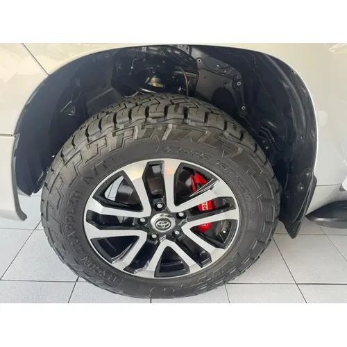 Toyota Land Cruiser 200 2021 Plateado Caracas