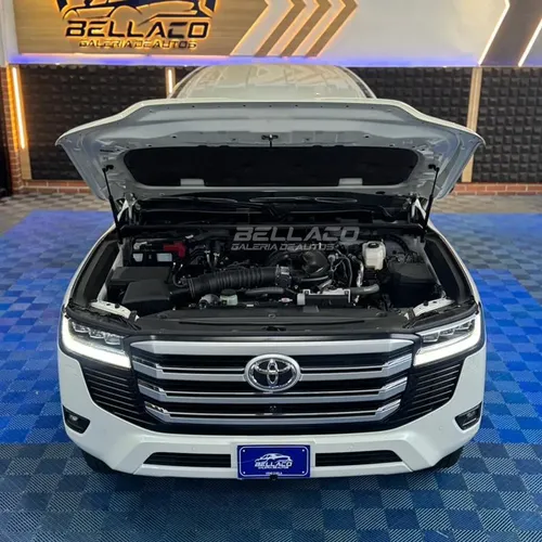 Toyota Land Cruiser 300 2024 Blanco Caracas