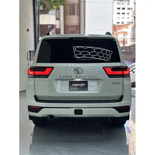 Toyota Land Cruiser 300 GX.R 2022 Blanco Caracas