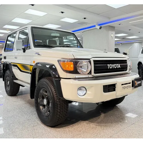 Toyota Land Cruiser 71 LX 2022 Blanco Caracas