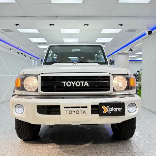Toyota Land Cruiser 71 LX 2022 Blanco Caracas