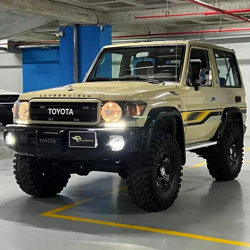 Toyota Land Cruiser LX 2022 Beige Caracas
