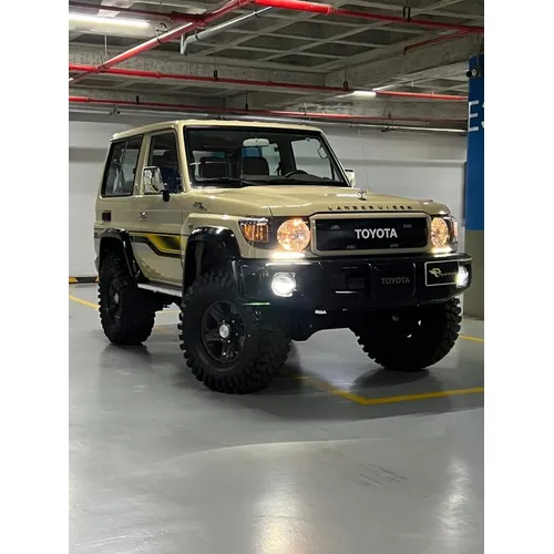 Toyota Land Cruiser LX 2022 Beige Caracas