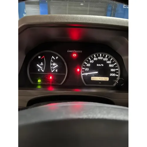 Toyota Land Cruiser LX 2022 Beige Caracas