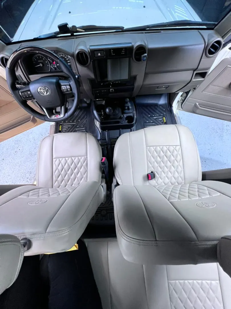 Toyota Land Cruiser Machito 2018 BLANCO11