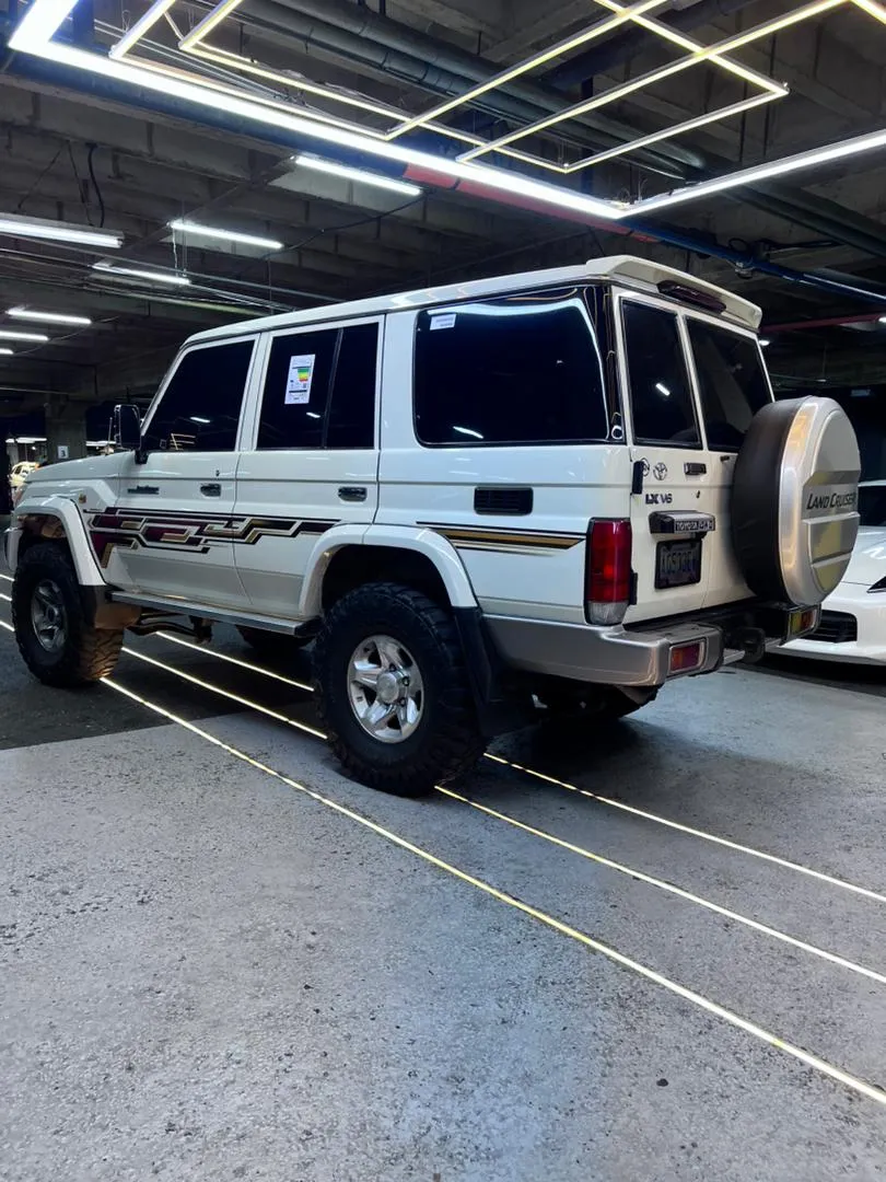 Toyota Land Cruiser LX 2018 Blanco Caracas