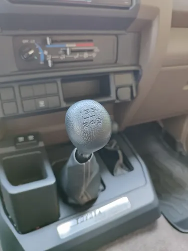 Toyota Land Cruiser 76 Machito LX 2024 Gris Caracas