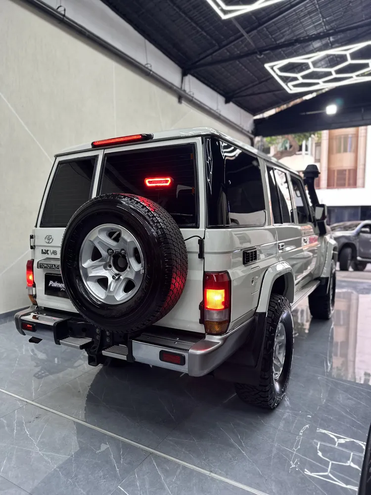 Toyota Land Cruiser Machito LX 2023 Blanco Caracas
