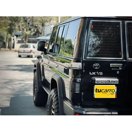 Toyota Land Cruiser 2025 Negro Valencia
