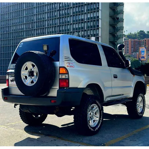 Toyota Land Cruiser Prado Merú 2008 Plateado Caracas