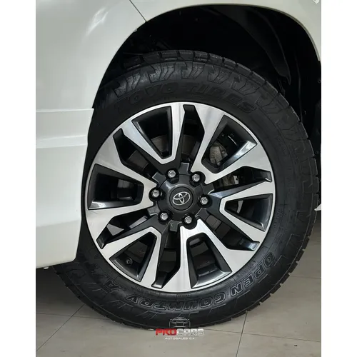Toyota Land Cruiser Prado VX 2024 Blanco Caracas