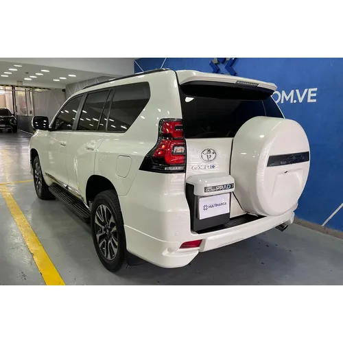 Toyota Land Cruiser Prado 2023 Blanco Caracas