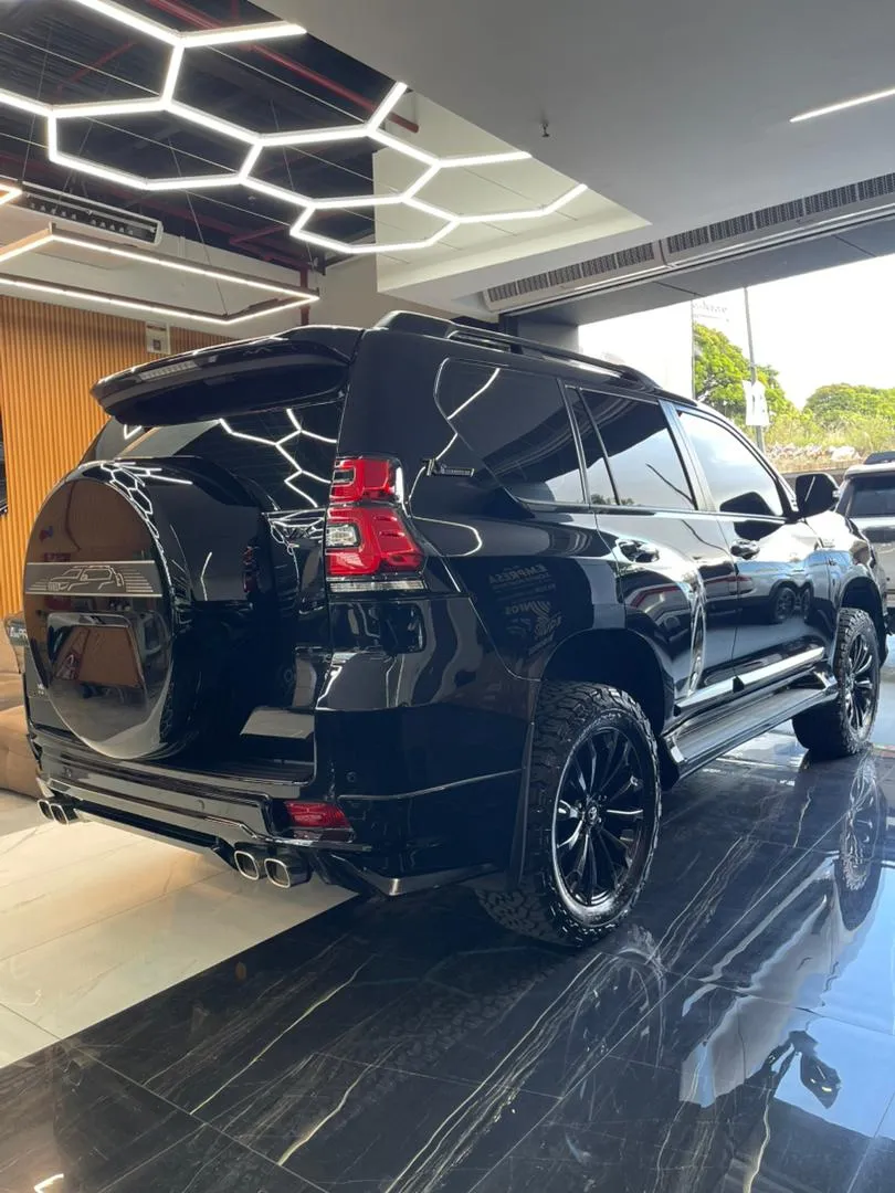 Toyota Land Cruiser Prado 2023 Negro Caracas