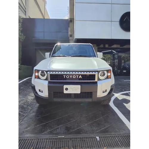 Toyota Land Cruiser Prado 2025 Blanco Caracas