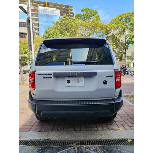 Toyota Land Cruiser Prado 2025 Blanco Caracas