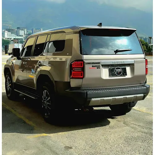 Toyota Land Cruiser Prado 2025 Dorado Caracas