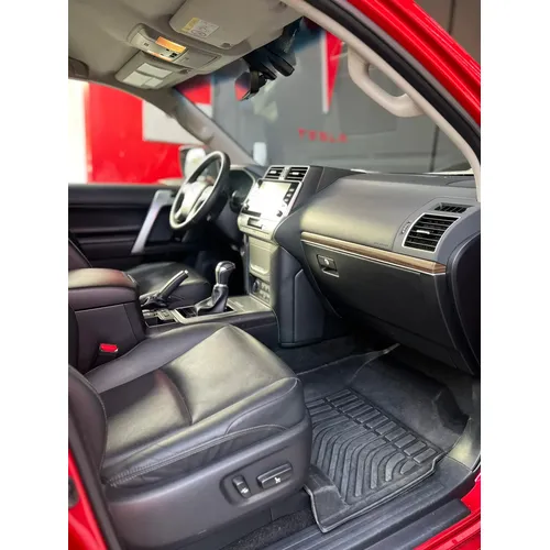 Toyota Land Cruiser Prado 2023 Rojo Caracas