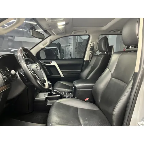 Toyota Land Cruiser Prado VX 2022 Plateado Caracas