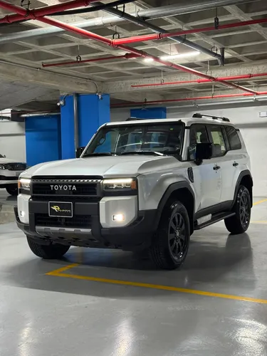 Toyota Land Cruiser Prado Turbo 2025