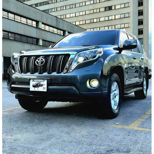 Toyota Land Cruiser Prado TX.L 2015 Gris Caracas