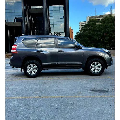 Toyota Land Cruiser Prado TX.L 2015 Gris Caracas