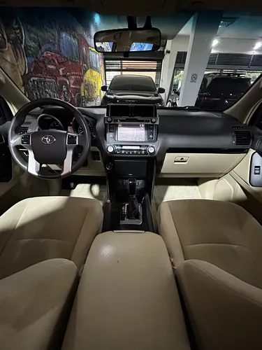 Toyota Land Cruiser Prado 2015 Gris Caracas