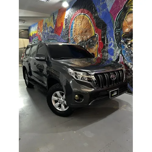 Toyota Land Cruiser Prado 2015 Gris Caracas