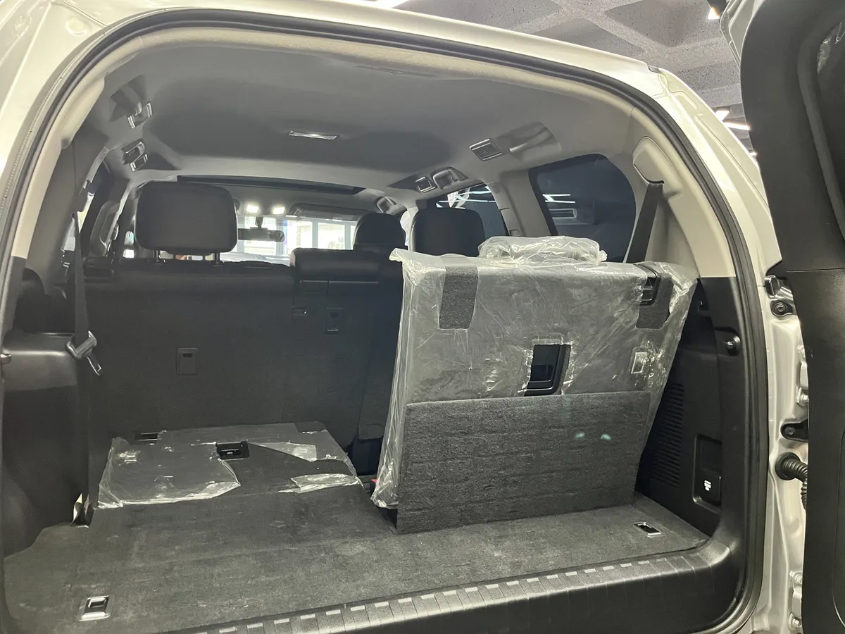 Toyota Land Cruiser Prado Vx 2022 Plateado Caracas