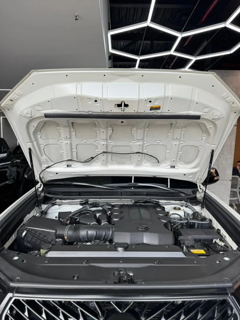 Toyota Land Cruiser Prado Vx 2022 blanco14
