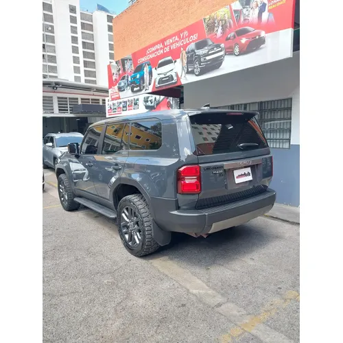 Toyota Land Cruiser Prado VX 2024 Gris Caracas