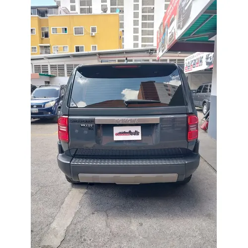 Toyota Land Cruiser Prado VX 2024 Gris Caracas