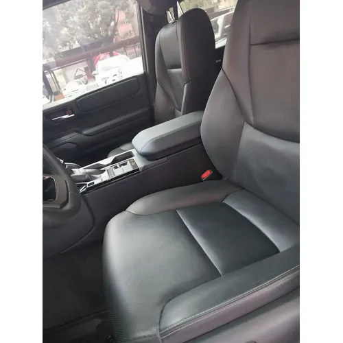 Toyota Land Cruiser Prado VX 2024 Gris Caracas