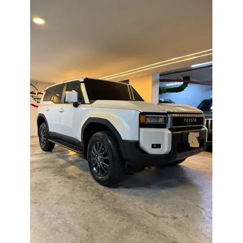 Toyota Land Cruiser Prado VX 2025 Blanco Caracas