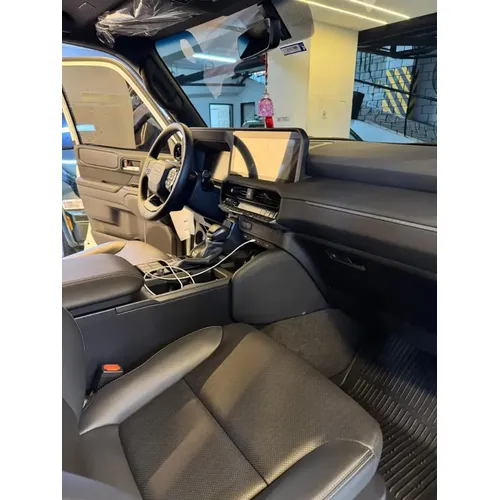 Toyota Land Cruiser Prado VX 2025 Blanco Caracas